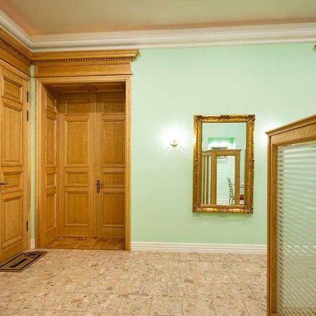 Old Riga 2 Bedroom Vecpilsetas Street Apartment Buitenkant foto