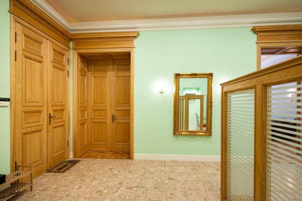 Old Riga 2 Bedroom Vecpilsetas Street Apartment Buitenkant foto
