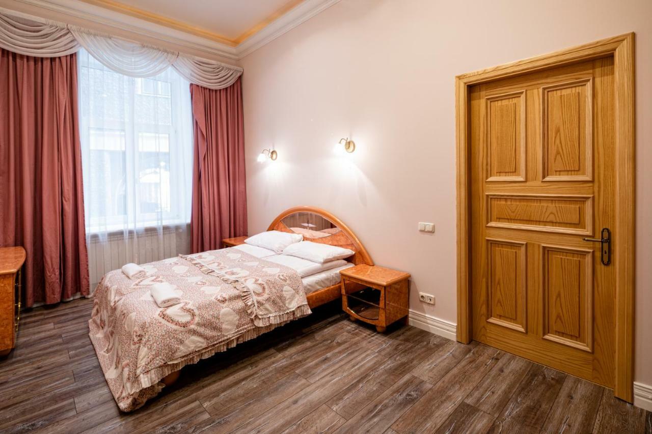 Old Riga 2 Bedroom Vecpilsetas Street Apartment Buitenkant foto