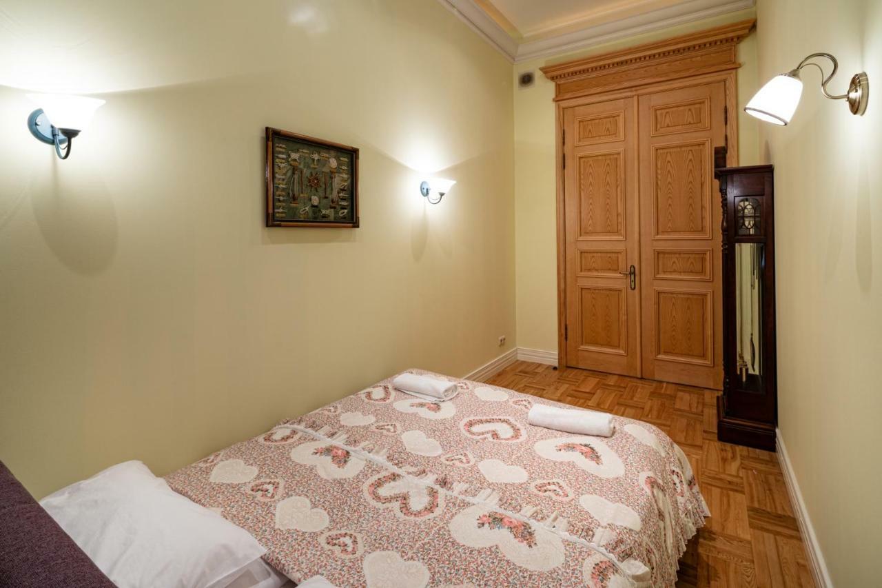 Old Riga 2 Bedroom Vecpilsetas Street Apartment Buitenkant foto