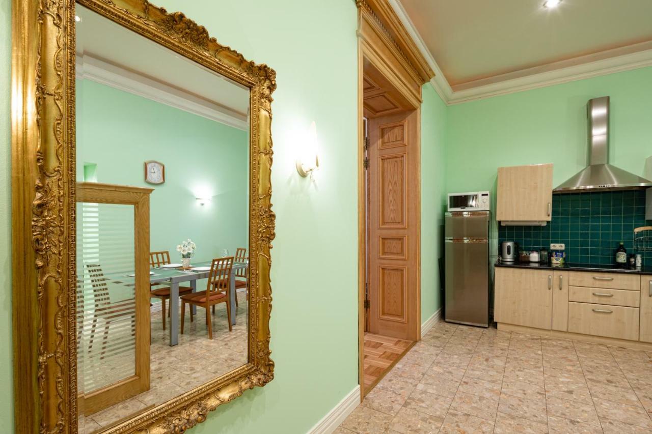 Old Riga 2 Bedroom Vecpilsetas Street Apartment Buitenkant foto